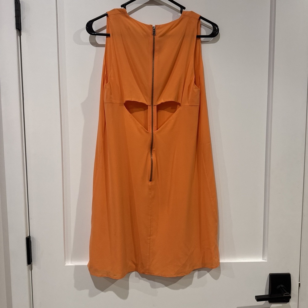 Alice + Olivia Orange Silk Heart Cutout Back V-Neck Mini Dress C503684600 Small - Picture 4 of 8